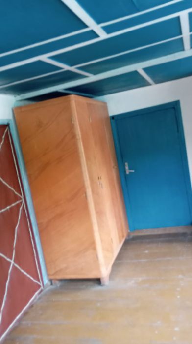 Продам два дома.