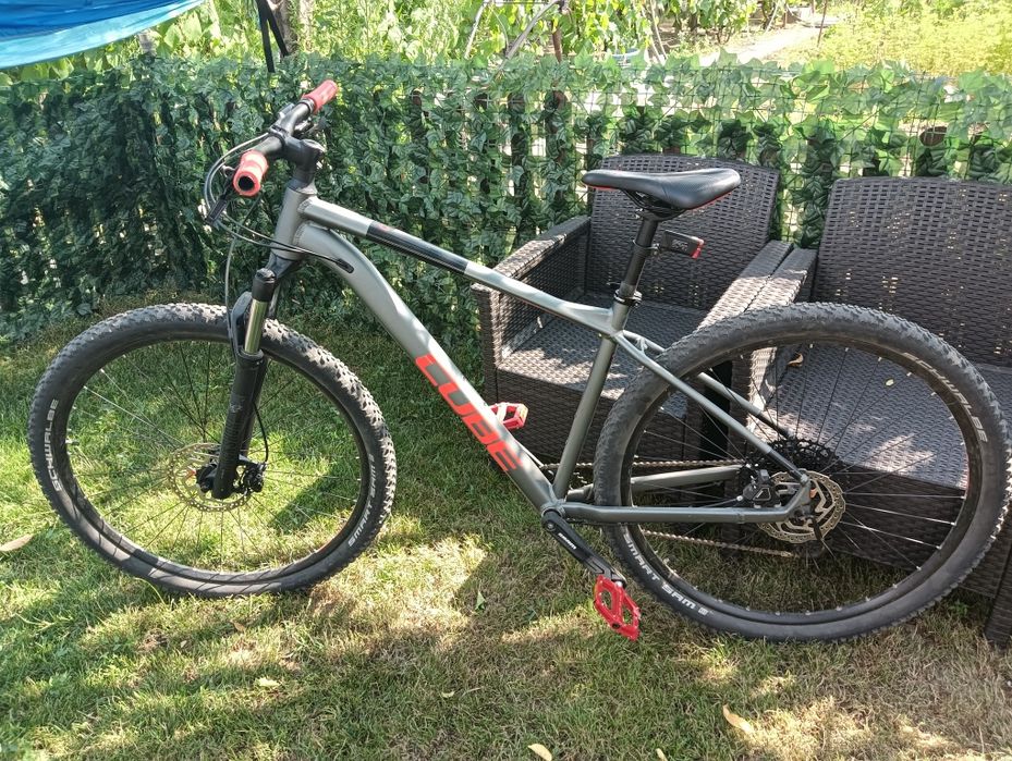 Bicicleta Cube Analog