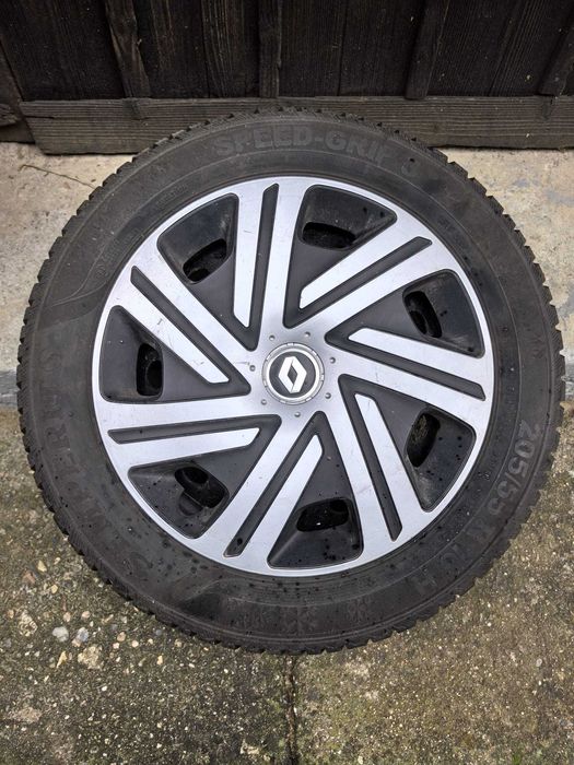 Cauciucuri iarna 205/55R16 si jante otel 4 prezoane