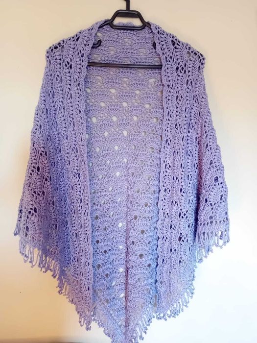 Vând saluri crosetate manual