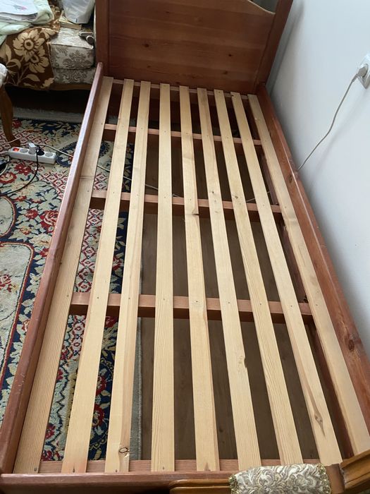 Кровать односпальняя дерево