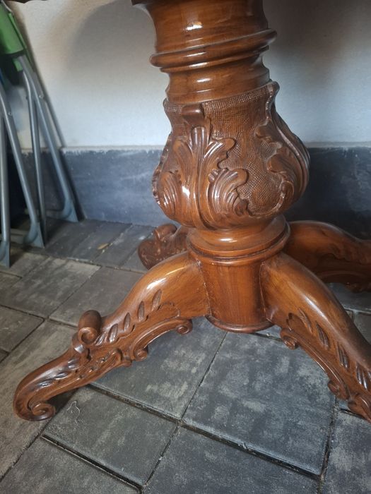 Vand masa Louise Philippe