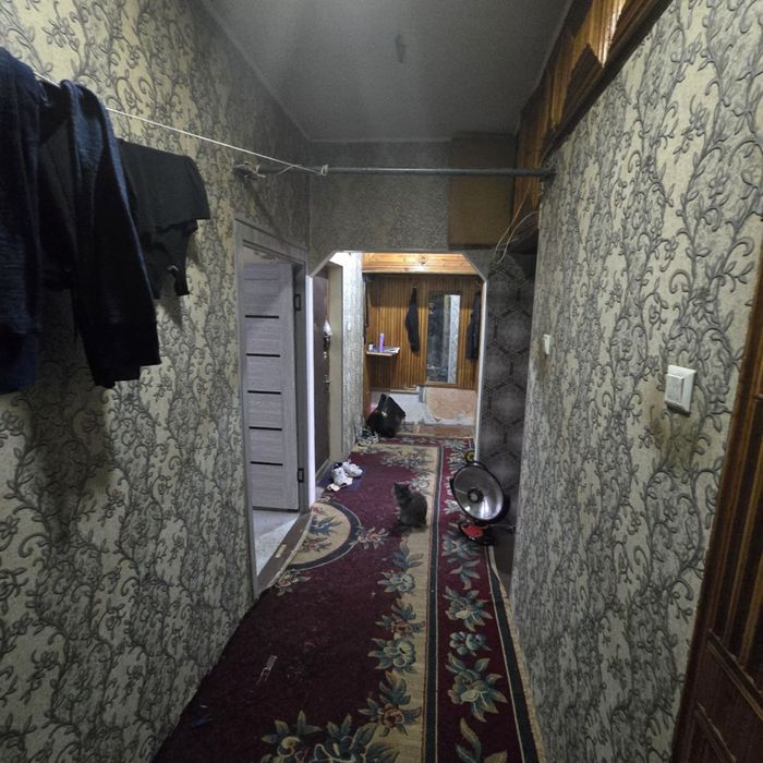 Продается 2 ком кв переделанная в 3 ком кв