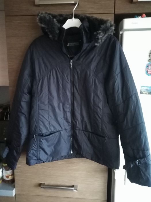 Дамско черно яке шушляк