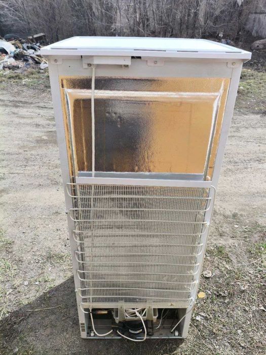 Холодильник рабочий