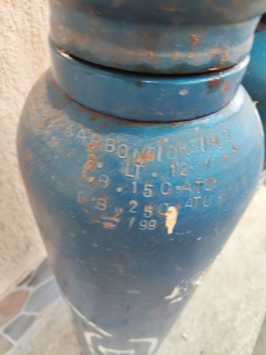 Tub/butelie co2 8kg  buc  dioxid de carbon pline și verificate
