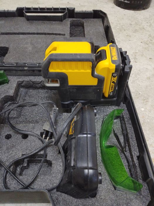 Лазерная уровень