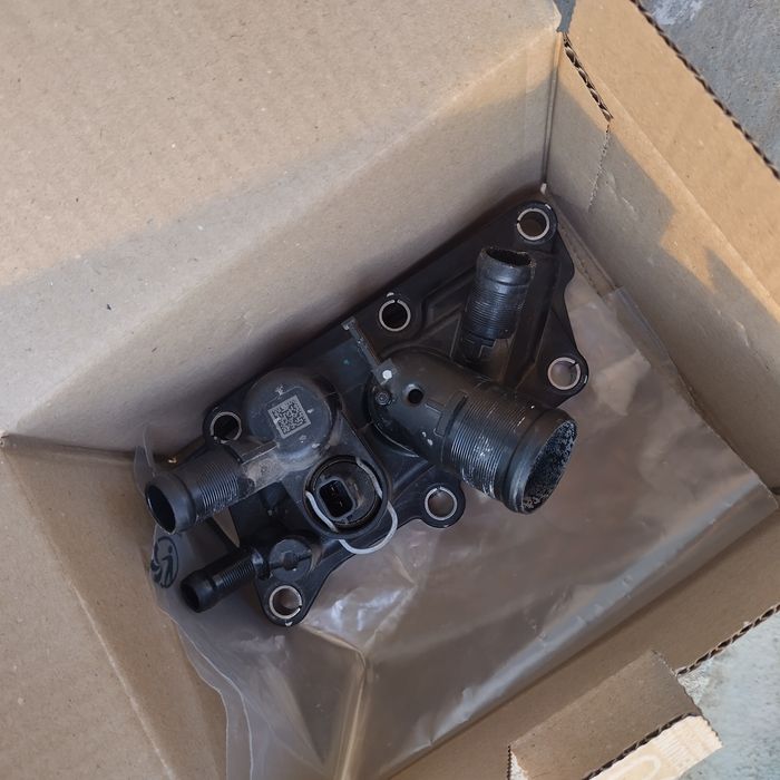 Termostat  ORIGINAL Dacia Logan III, sandero III, Jogger 1.0 tce