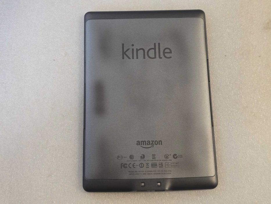 eBook Amazon Kindle 4 .gen 2gb 6 Inch Wifi D01100 - poze reale