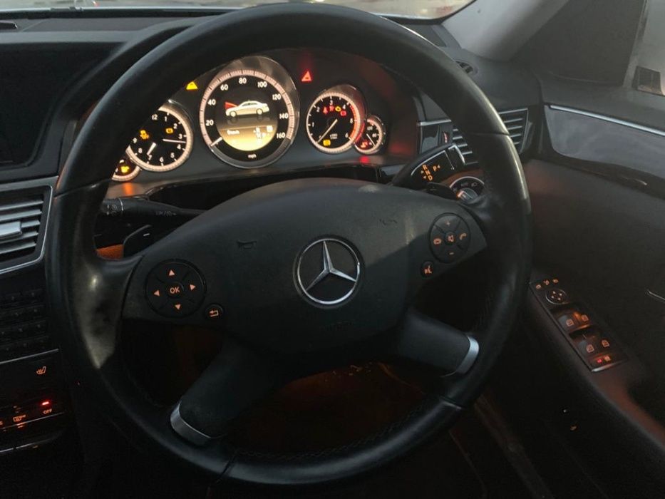 Dezmembrez e class w 212 an 2010/motor 2.2 euro 5/mercedes e class