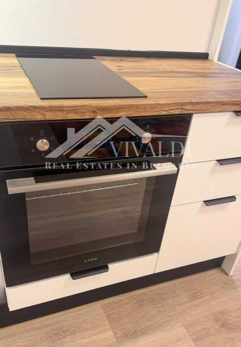 Продава се Двустаен апартамент в Варна, Център - 35 кв.м за 3715 €/кв.м - Снимка #7