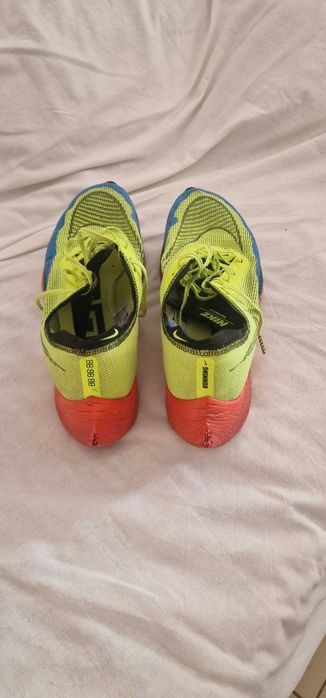 Продавам маратонки Nike