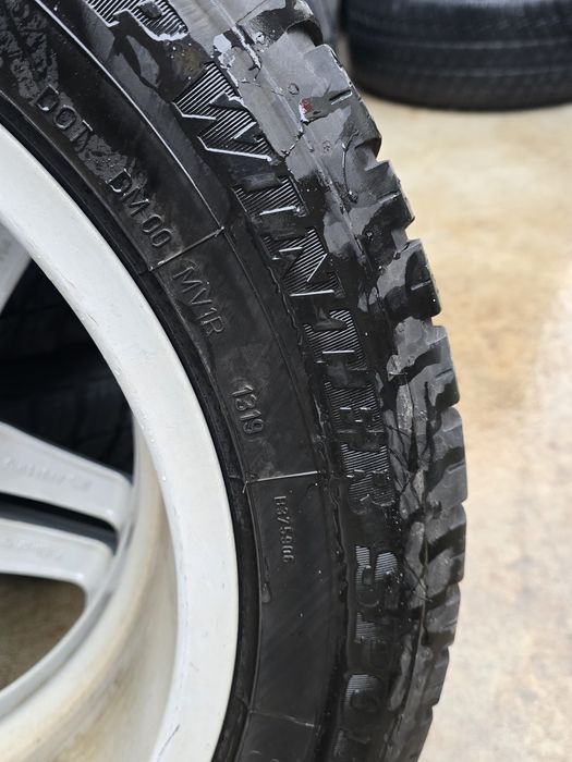 4 Броя 225/55/17 Dunlop 2x6mm 2x5mm RunFlat