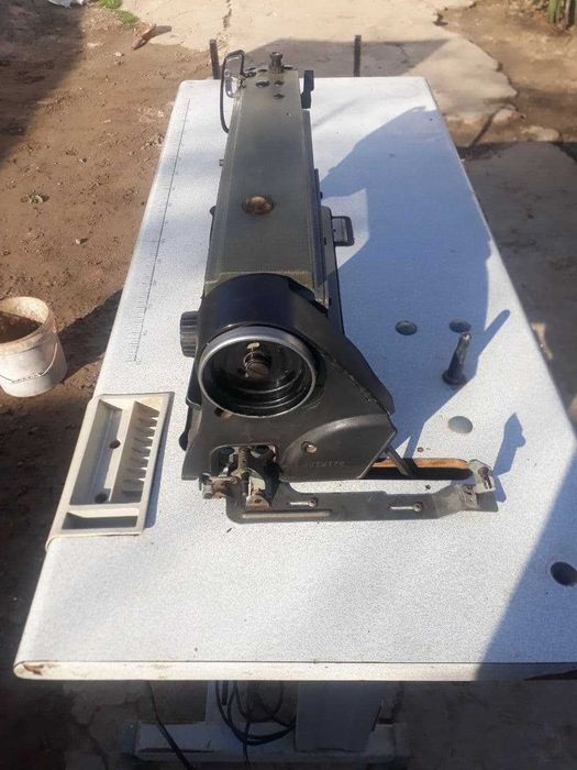 JLIKI DDL 5550 Япония швейные машины .