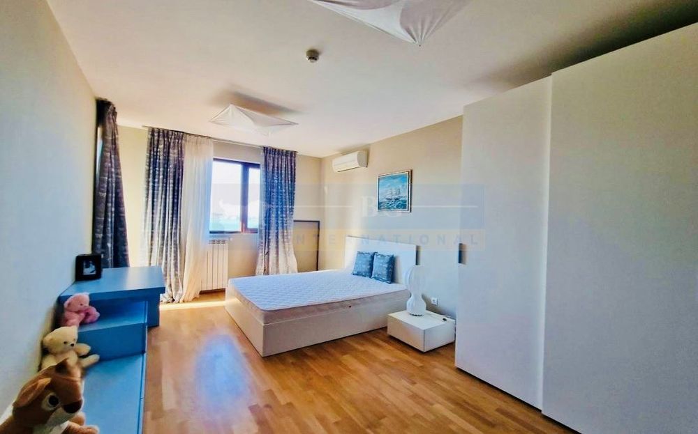 Продава се Къща в Созопол - 490 кв.м за 986 €/кв.м - Снимка #11