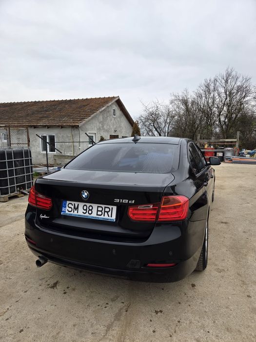 BMW 318D F30 sedan