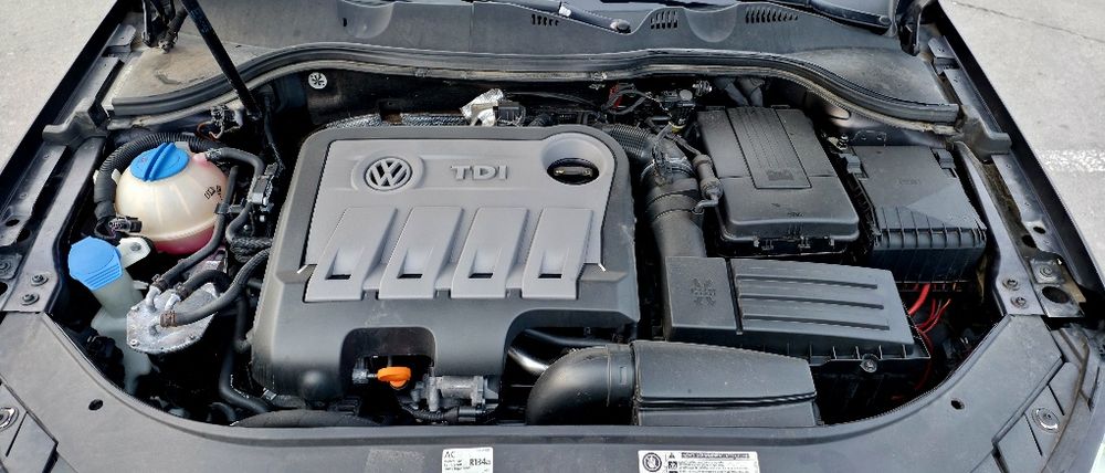 VW Passat B7 2.0 TDI / DSG 2 / Highline / DPF ACTIV.