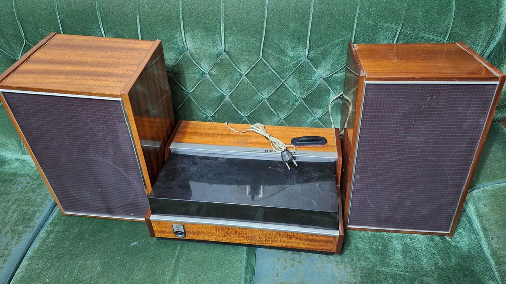 Электрофон Вега 101 с колонками 10МАС-1