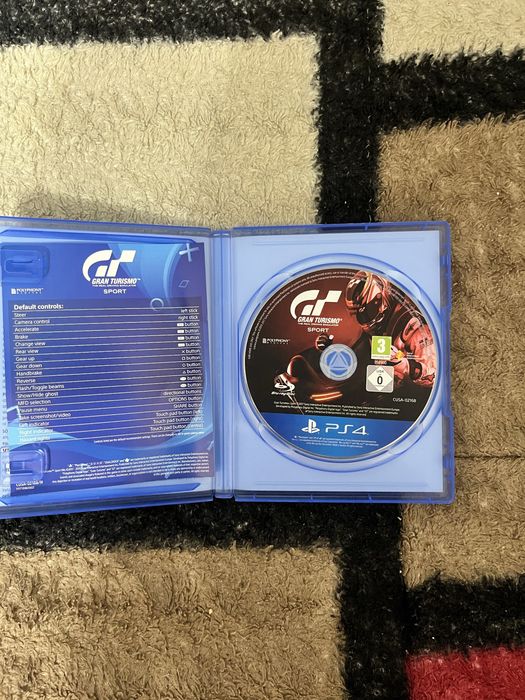 2 jocuri cu curse pentru PS4