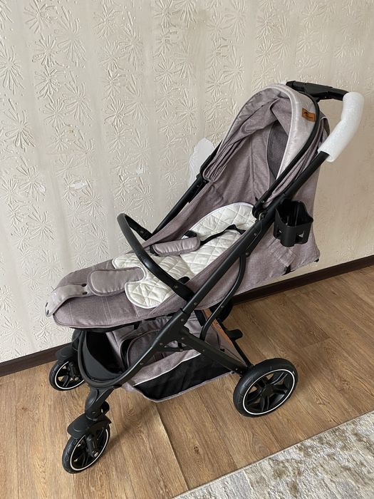 Коляска прогулочная Teknum
