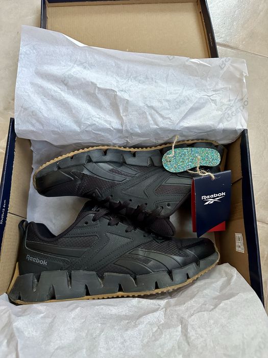 Adidasi Reebok Vector