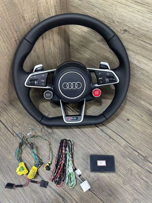 Audi Custom Спортен Волан – Персонализиран Дизайн!