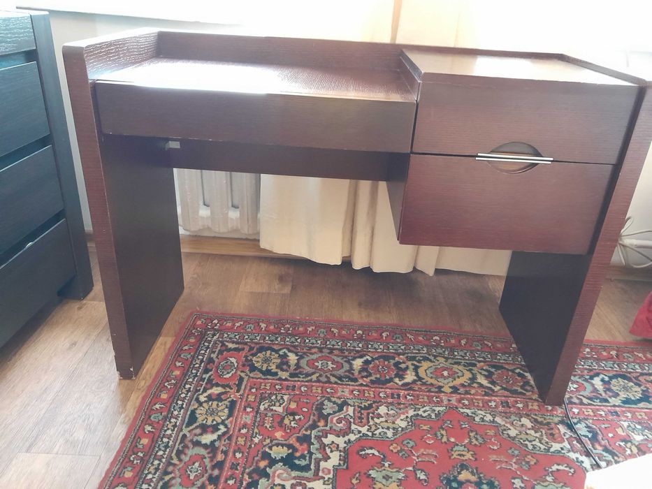 Туалетный столик