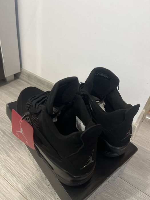Jordan 4 black cat marimea 41