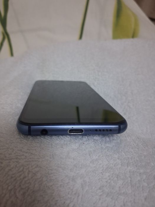 смартфон Huawei p 20 lite