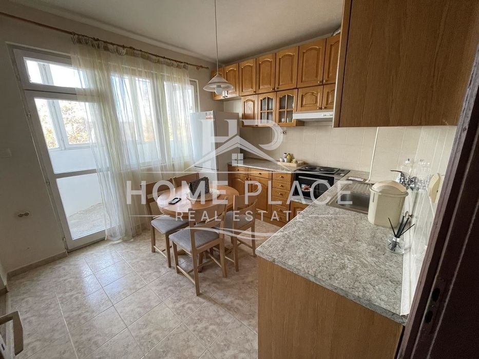 Дава се под наем Двустаен апартамент в Варна, Цветен квартал - 60 кв.м за 448.8 € - Снимка #1