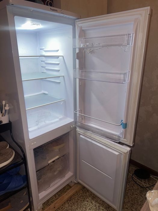 Продам холодильник почти новый