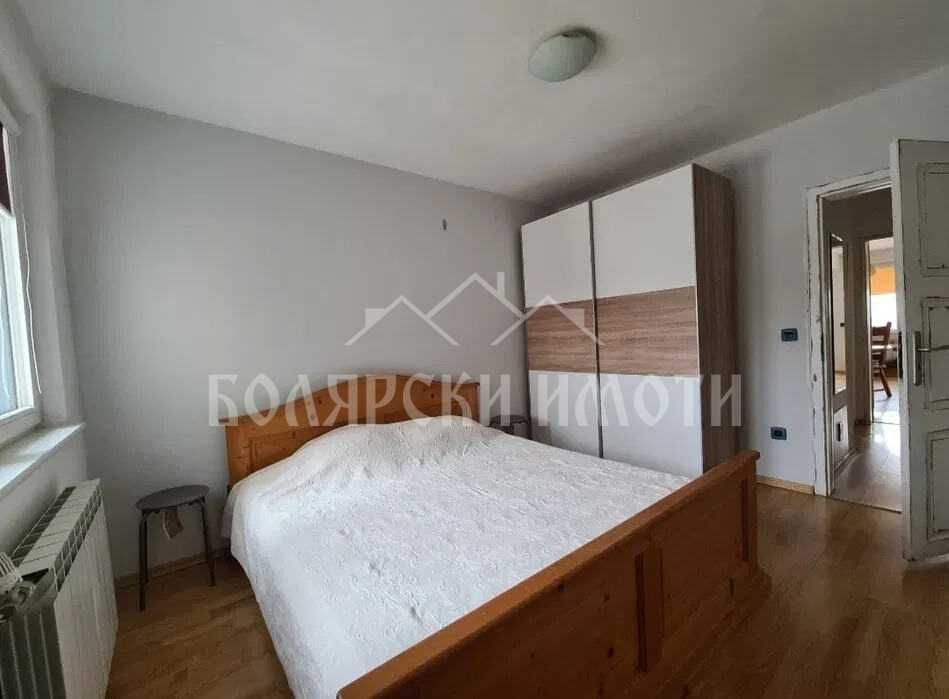 Дава се под наем Двустаен апартамент в Велико Търново, Център - 72 кв.м за 398.82 € - Снимка #5