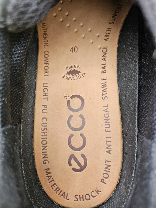 Ecco нови кожени обувки 40