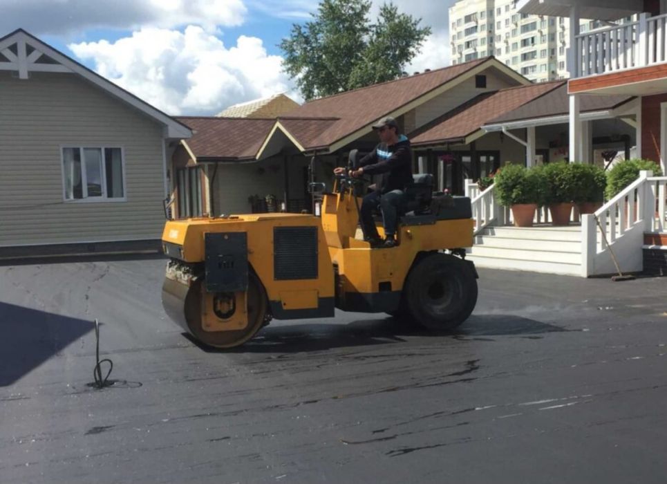 Укладка асфальта дворов и дорог