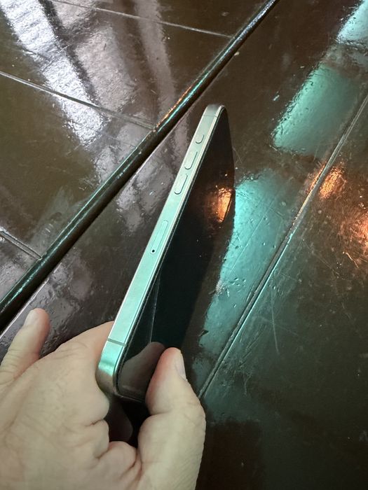 Продам Айфон 15 pro