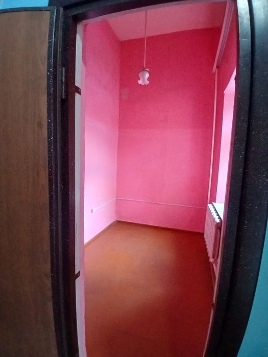 Сдам в аренду 100 кв.м.  Под магазин.