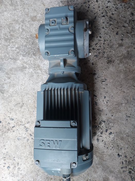 Motor cu reductor 2,2 kw