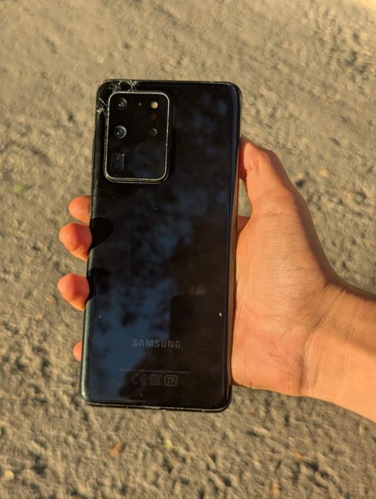 Продам или обменяю Samsung s20 ultra