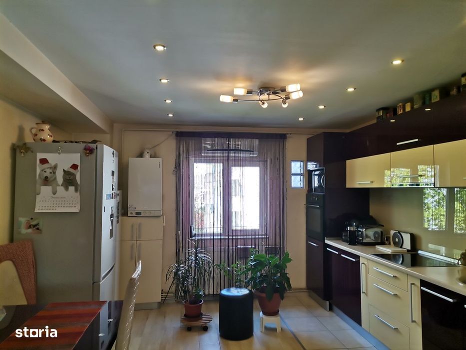 Apartament 4 camere decomandate, 94 mp – Strada București/Marasti — fotografia 1