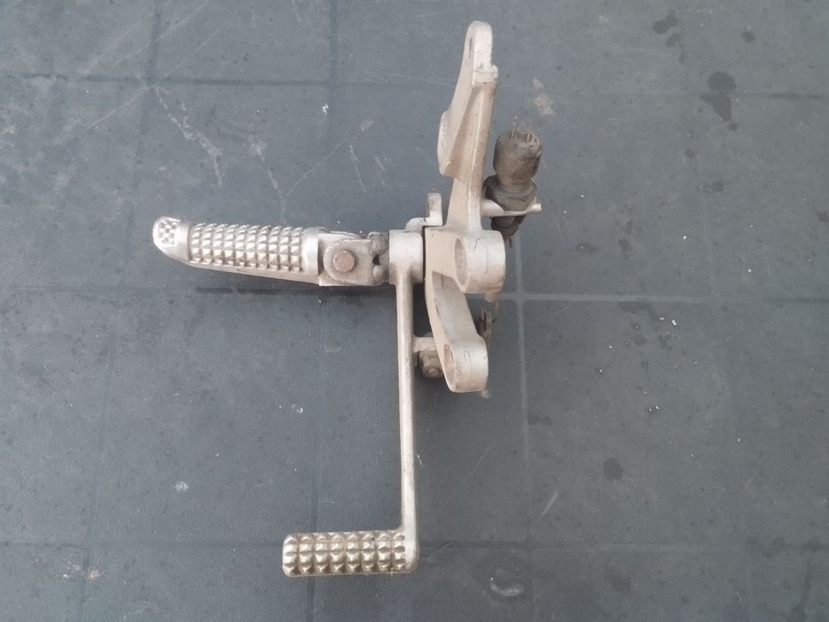 Scăriță dreapta completa pentru Suzuki Gsxr 600-750 model 2001-2003