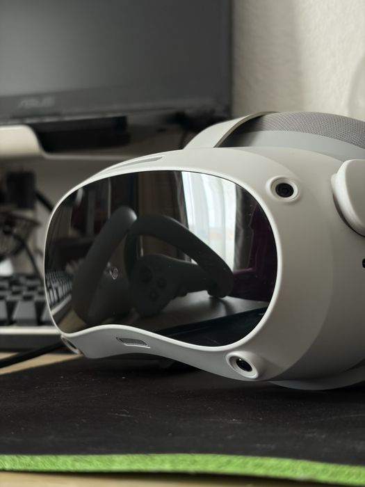 Ochelari VR Pico 4