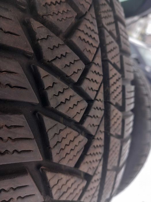 215/65 R17 Continental WinterContact
