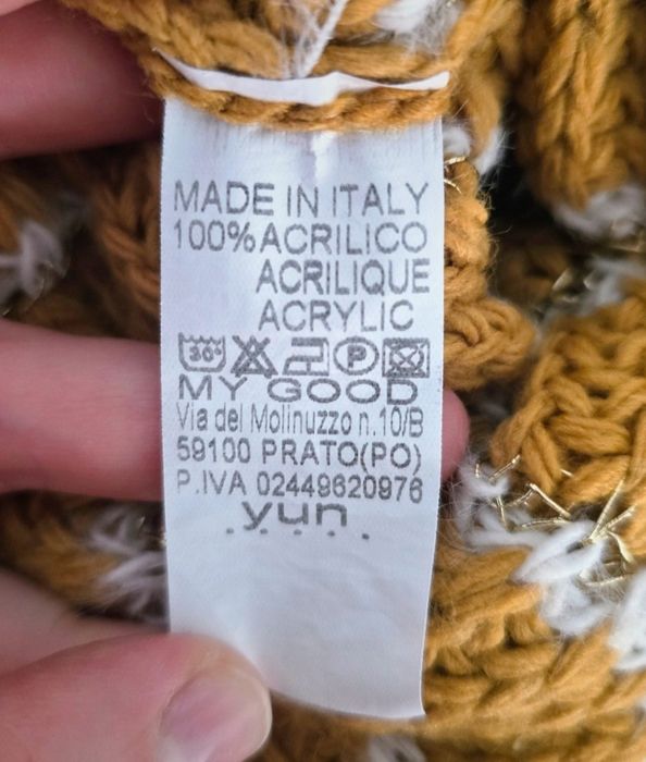 Pulover damă în condiții bune