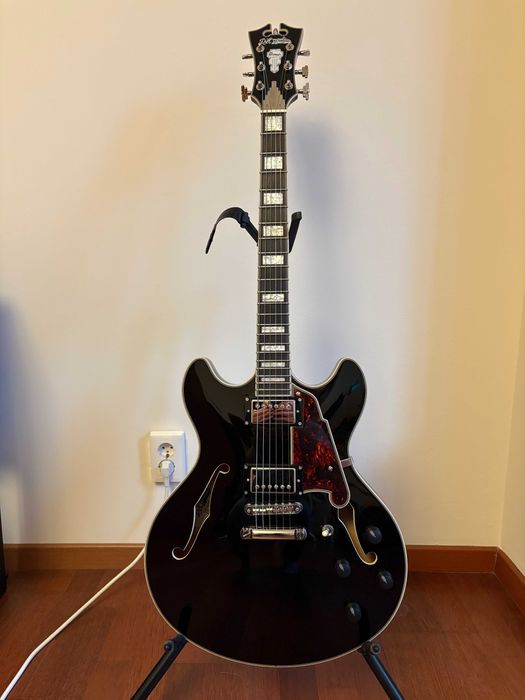 D-Angelico Premier DC Black Flake