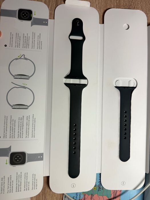 Продавам Apple Watch SE2