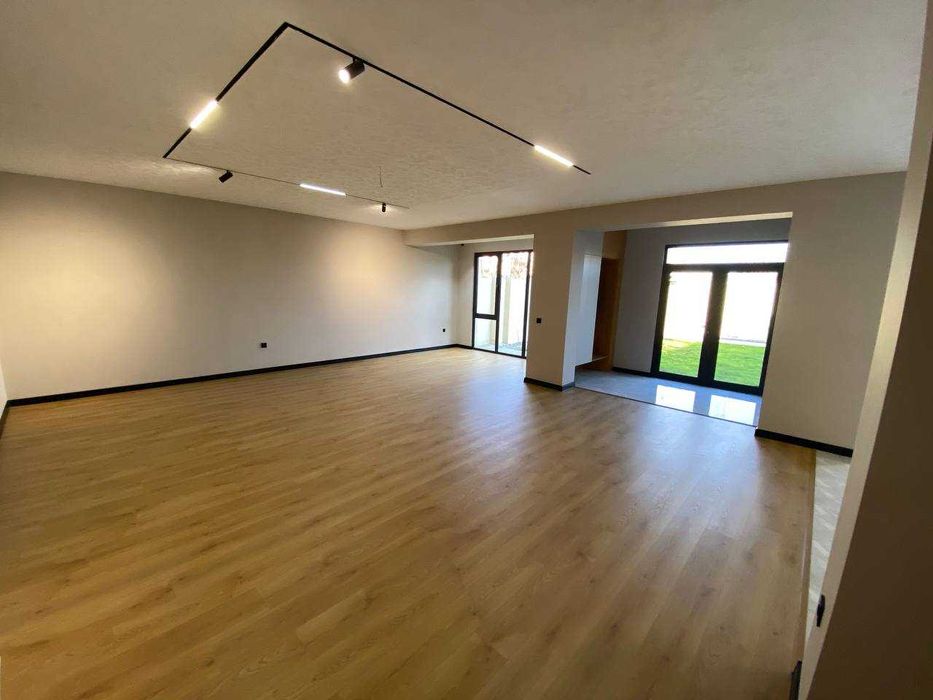 Продаётся дом с развитой инфраструктурой 3,3 сотки ТОРОПИТЕСЬ КУПИТЬ