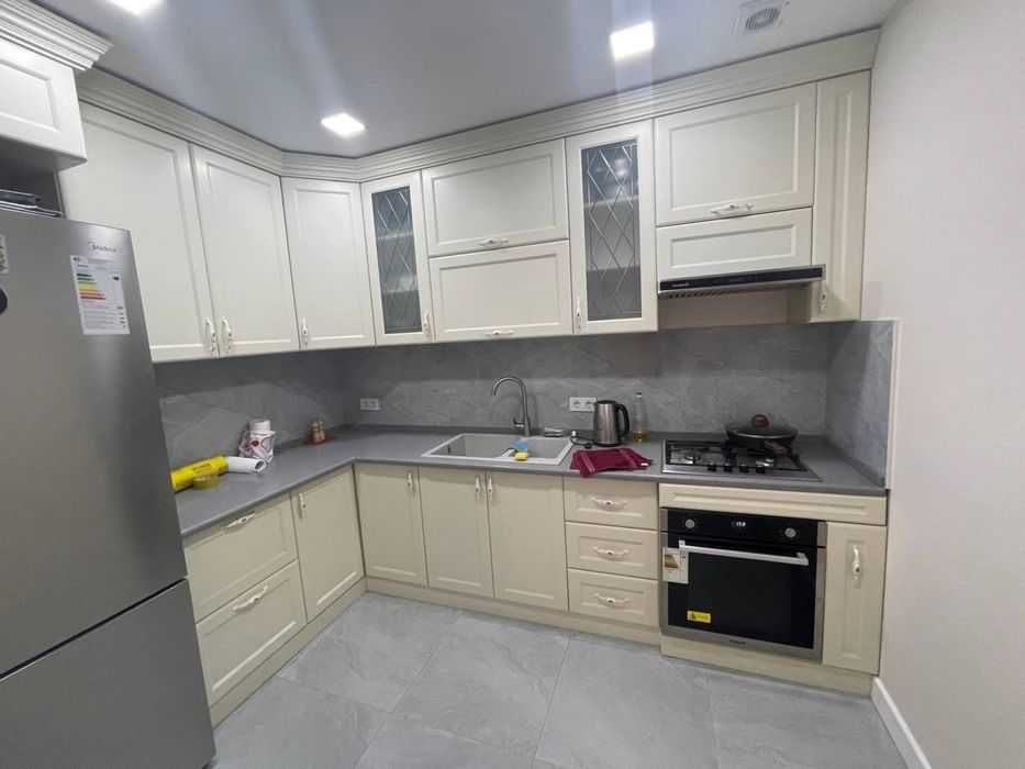 Юнусабад 14 (Ахмад Дониш) • 2-комн. • 60 м² • 2 / 4 [2ЮА4: 001]