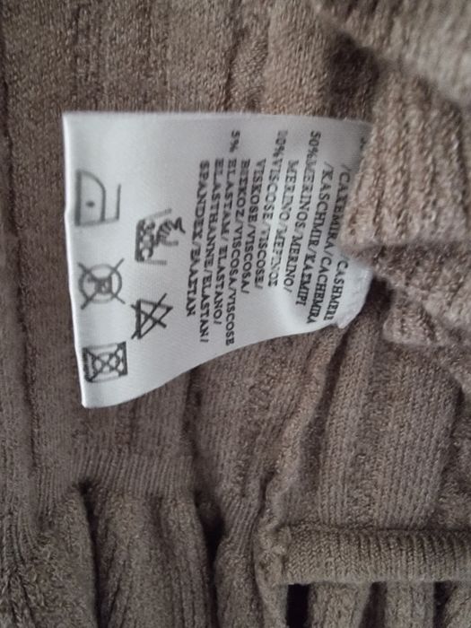 Cardigan dr cu volane