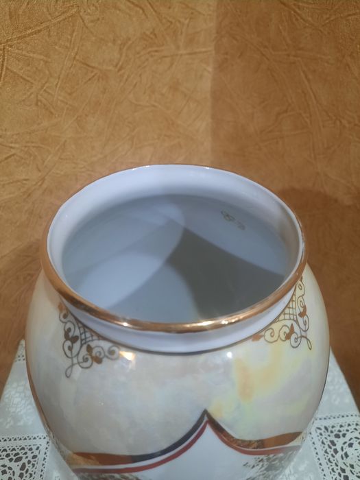 Роскошная, фарфоровая ваза, винтаж, клеймо 1980гг., ручная авторская р