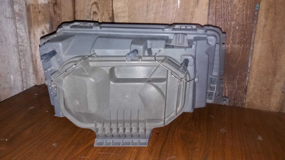 Продам фару . . . .
